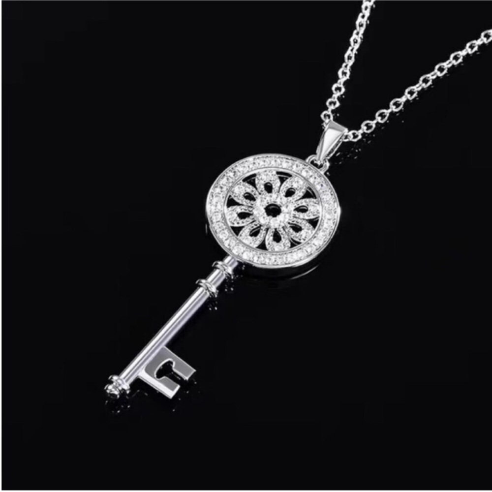 Women’s Silver Plated Key Shaped Cubic Zircon Necklace Flower Dainty Office - Picture 3 of 5